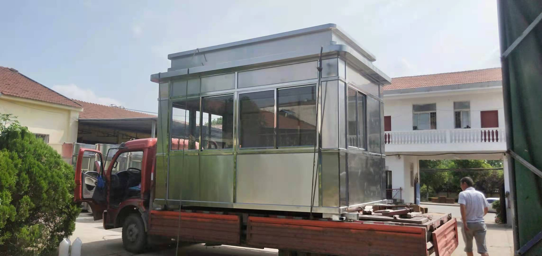 不銹鋼崗亭的維護和日常保養